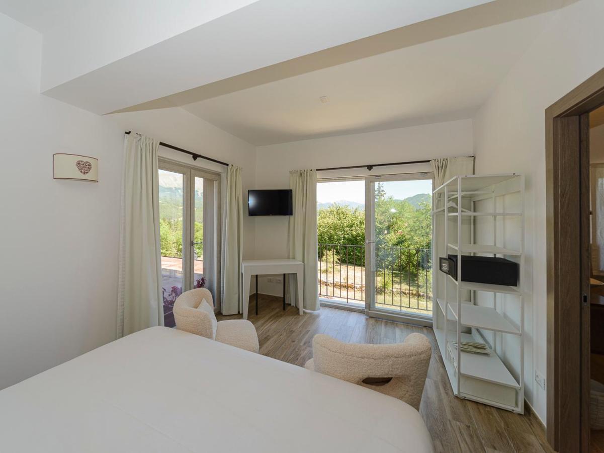 Relais Chalons D'Orange Hotel Пескасероли Екстериор снимка